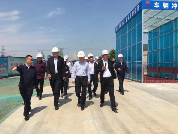 渭南市人大常委會(huì)副主任郭永峰一行深入陜煤建設(shè)韓城分公司黃河國(guó)際汽車博覽園項(xiàng)目調(diào)研指導(dǎo)工作